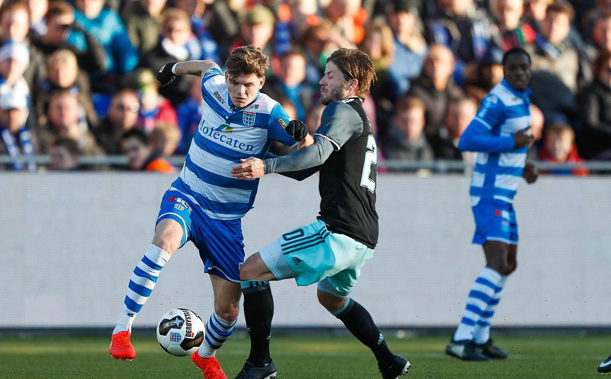 切尔西惨败告终,黯然离场 切尔西惨败告终,黯然离场