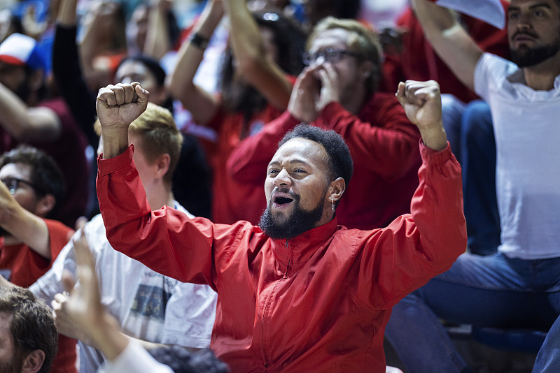 关于球星风采再现，现场球迷为之狂热的信息