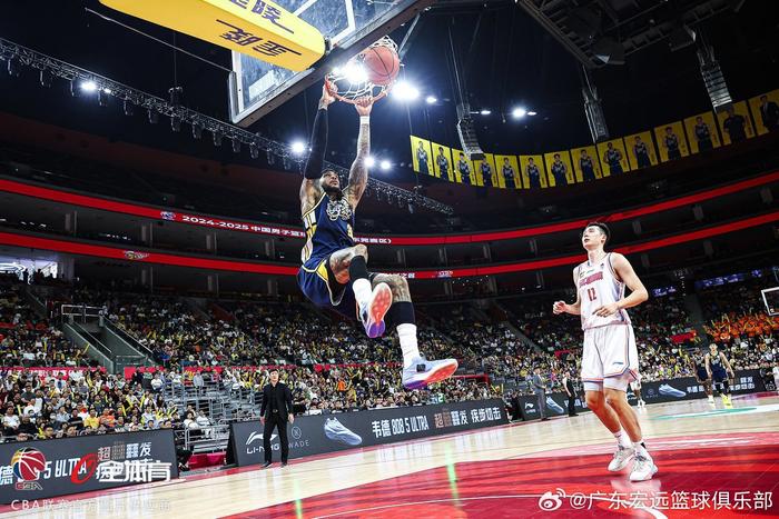 主场气氛热烈,球队守卫主场取得胜利的简单介绍 主场气氛热烈,球队守卫主场取得胜利的简单介绍