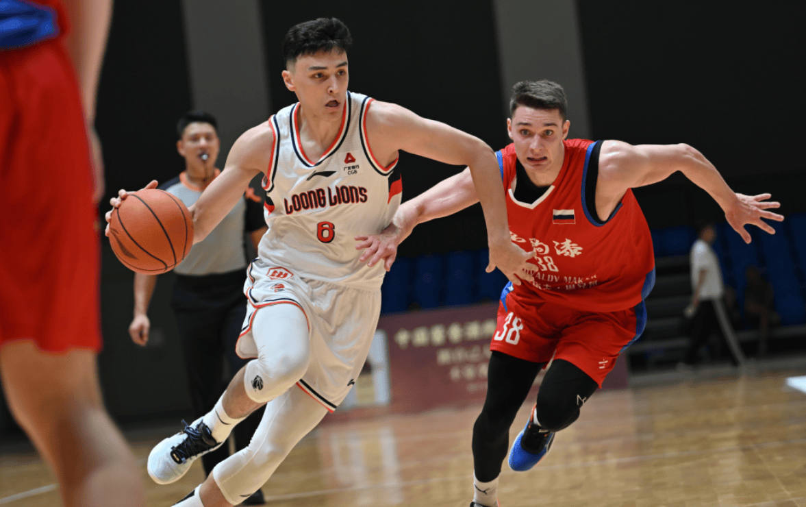 国际篮球舞台迎来新星，联赛愈加精彩的简单介绍