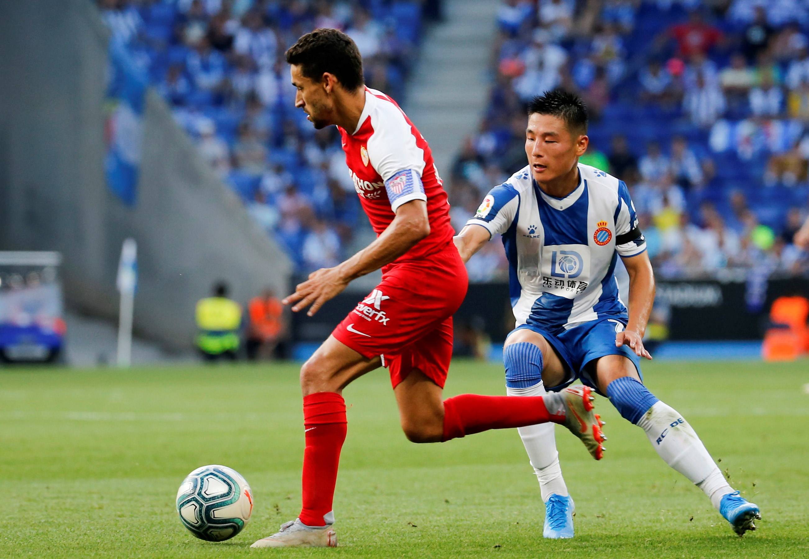 巴伦西亚客场战胜对手,喜笑颜开的简单介绍 巴伦西亚客场战胜对手,喜笑颜开的简单介绍