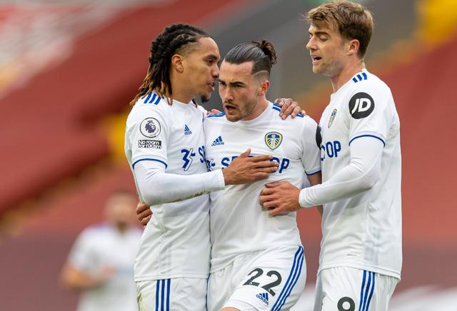 包含利兹联主帅赞扬球员团结一心，打出精彩表现的词条