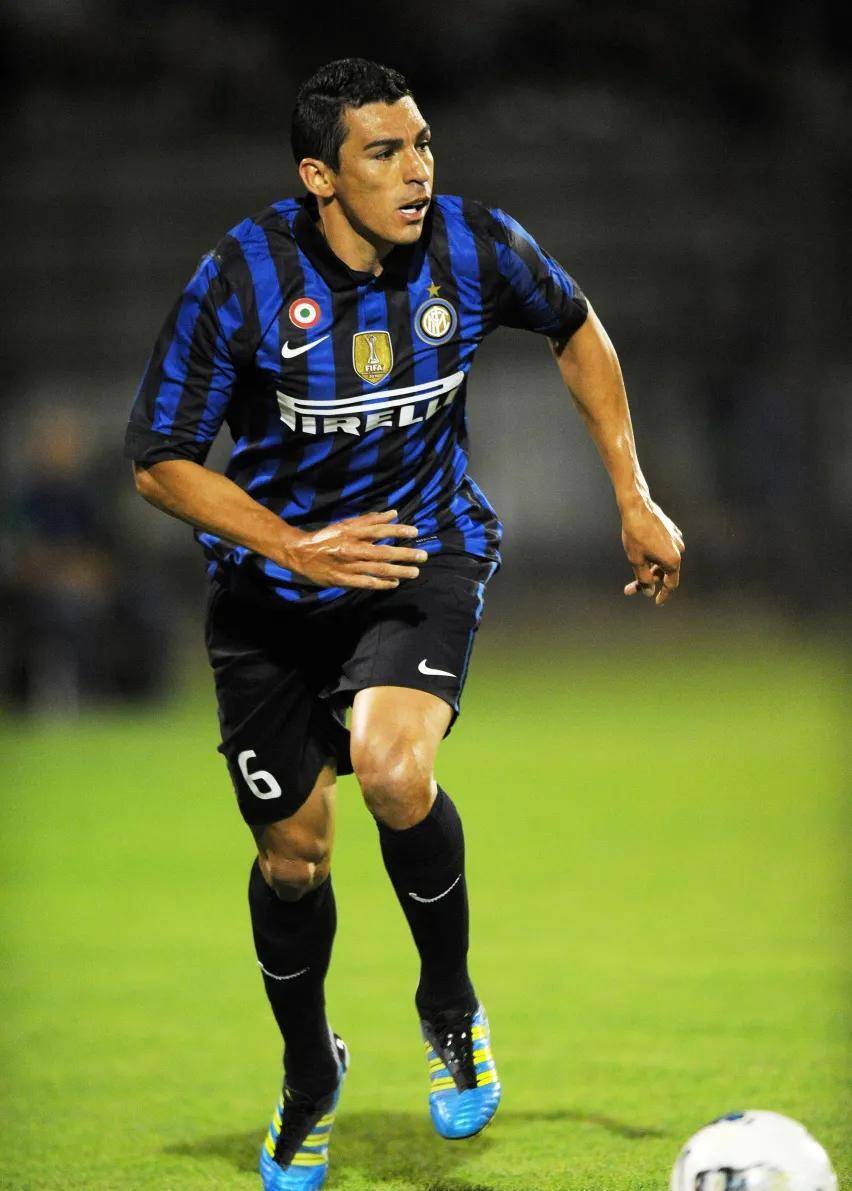 国际足坛巨星轻松获胜–巨星战胜对手表现出众的简单介绍 国际足坛巨星轻松获胜–巨星战胜对手表现出众的简单介绍