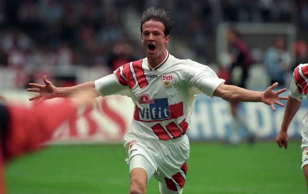 包含斯图加特客场铁桶防守,成功死守一分的词条 包含斯图加特客场铁桶防守,成功死守一分的词条