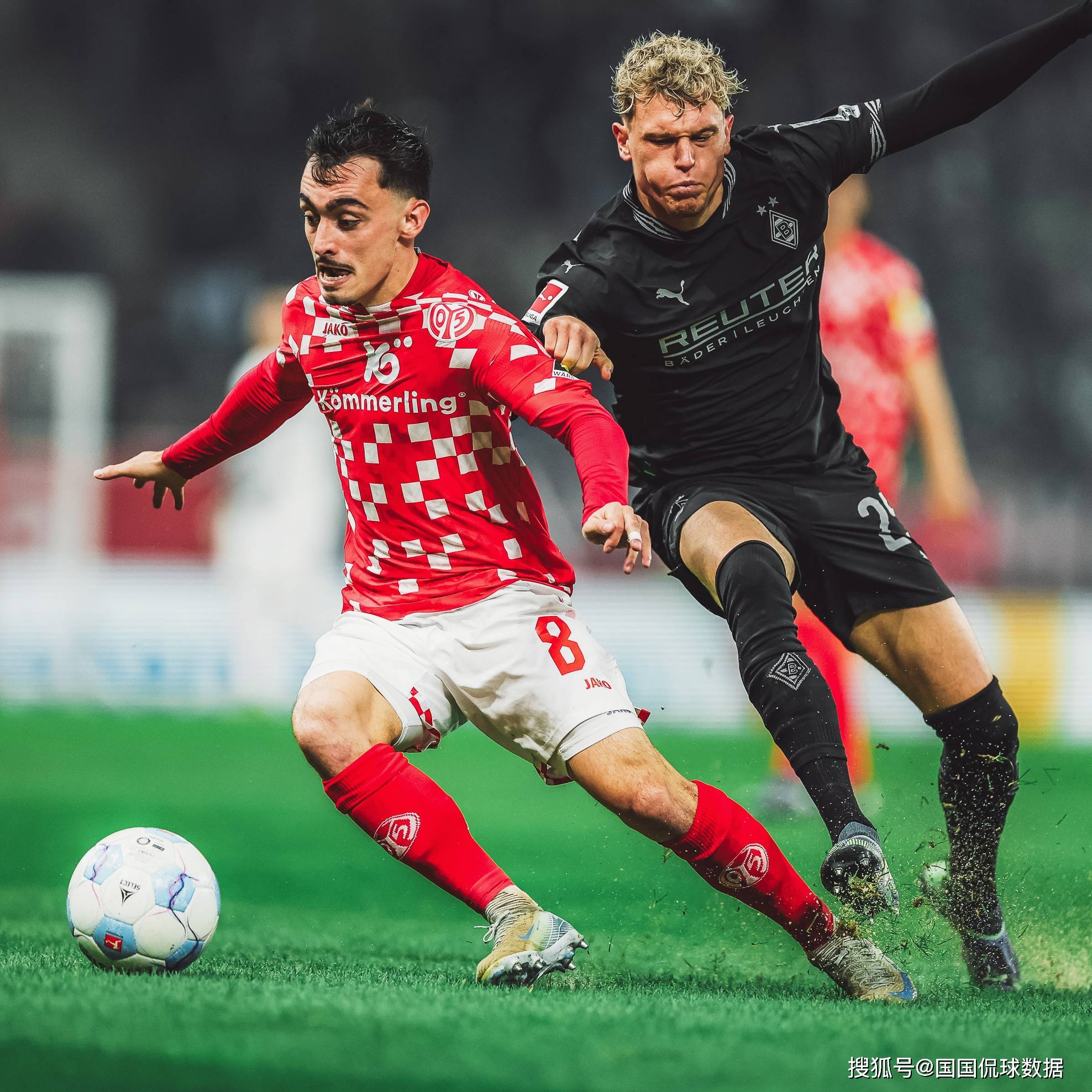 关于美因茨球员展现进攻火力，力擒劲敌的信息