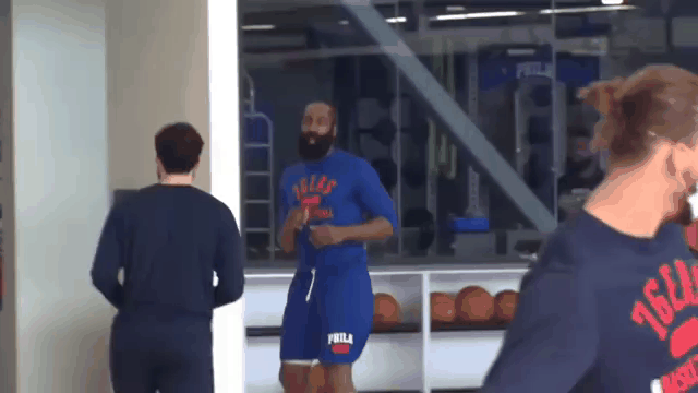 包含雄鹿签约明日之星,球队重建计划步入新阶段!的词条 包含雄鹿签约明日之星,球队重建计划步入新阶段!的词条