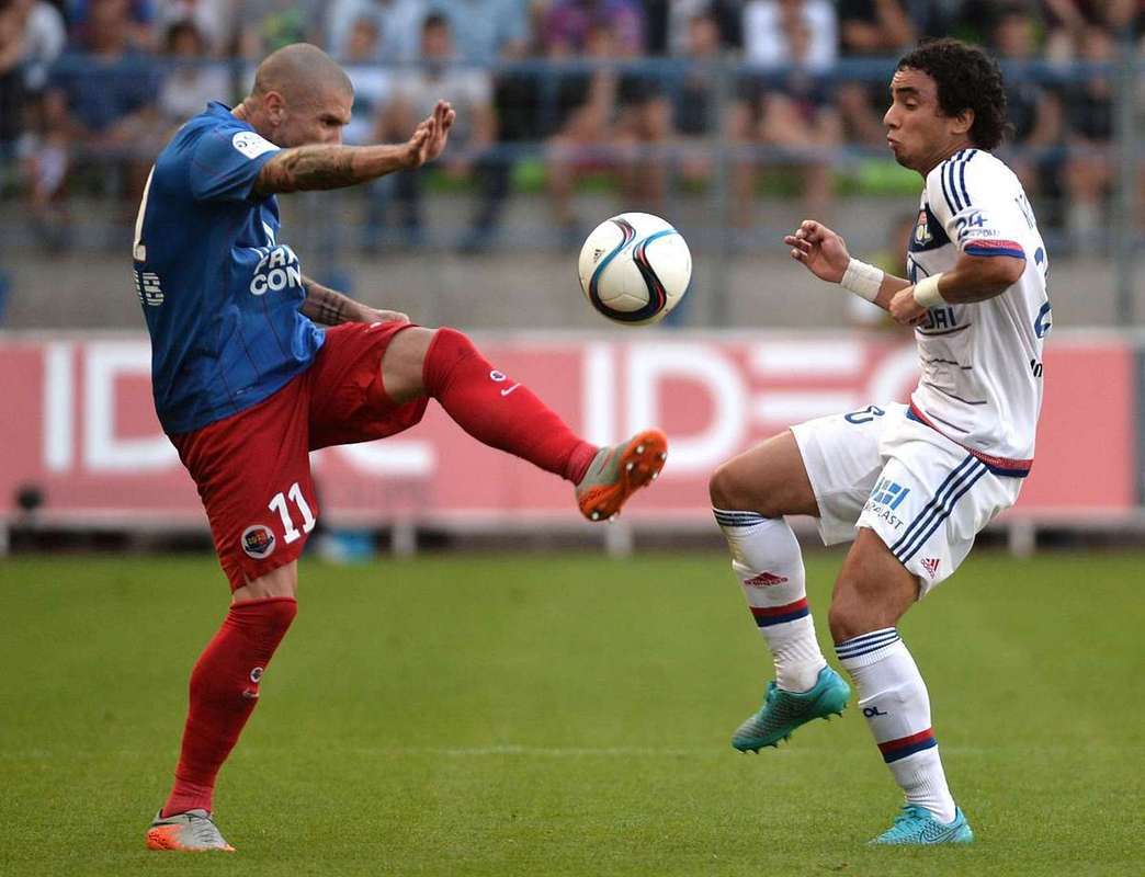 关于里尔战胜亚特兰大，备战法甲主场大战的信息