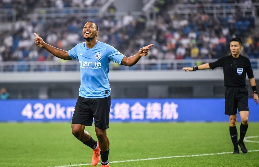 天海再次告胜,连胜势头不减 天海再次告胜,连胜势头不减