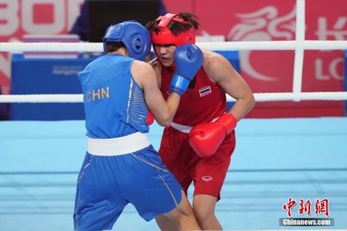 巴拉圭拳击选手坚韧不拔,精彩表现 巴拉圭拳击选手坚韧不拔,精彩表现