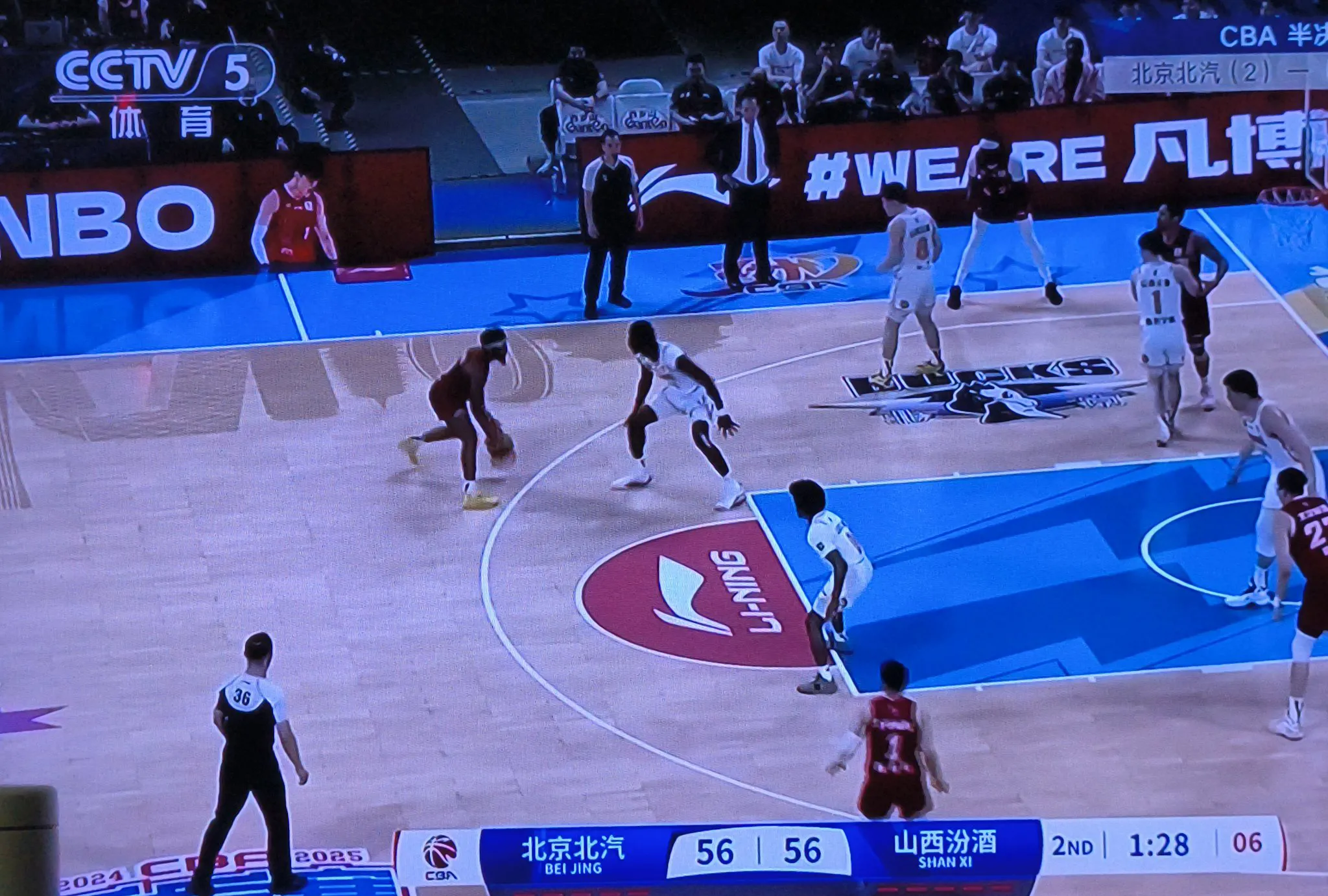 北京主场应战四川队，双方实力对比相当的简单介绍