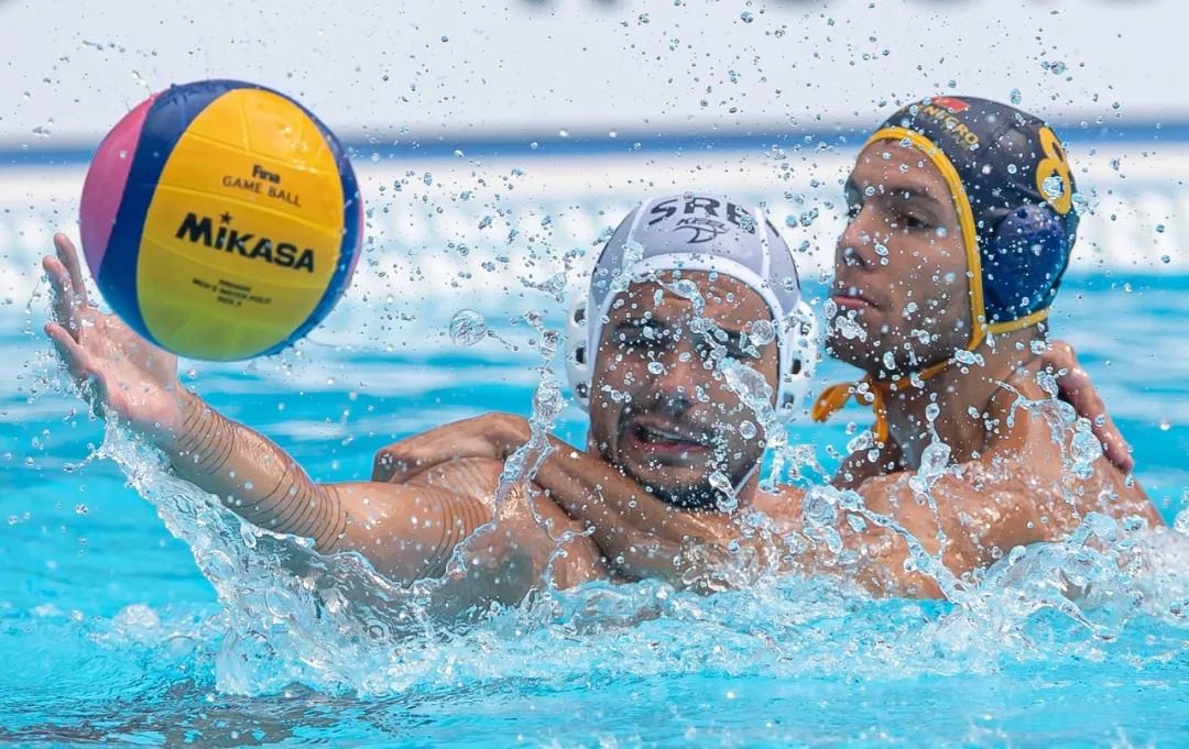 关于非洲跳水选手惊艳登台，摘金令人震撼的信息