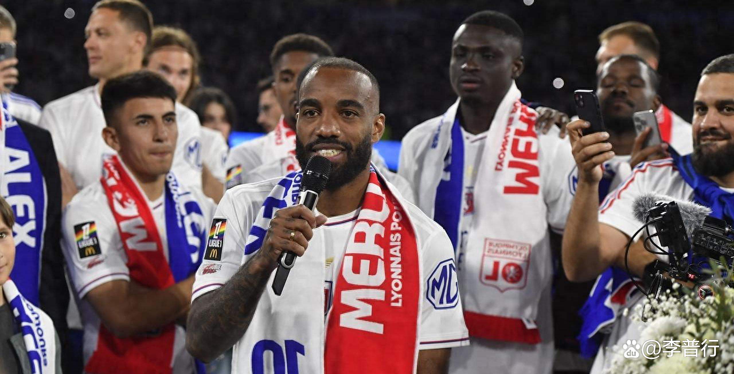 法甲豪门球员争议引人注目，球队核心凸显