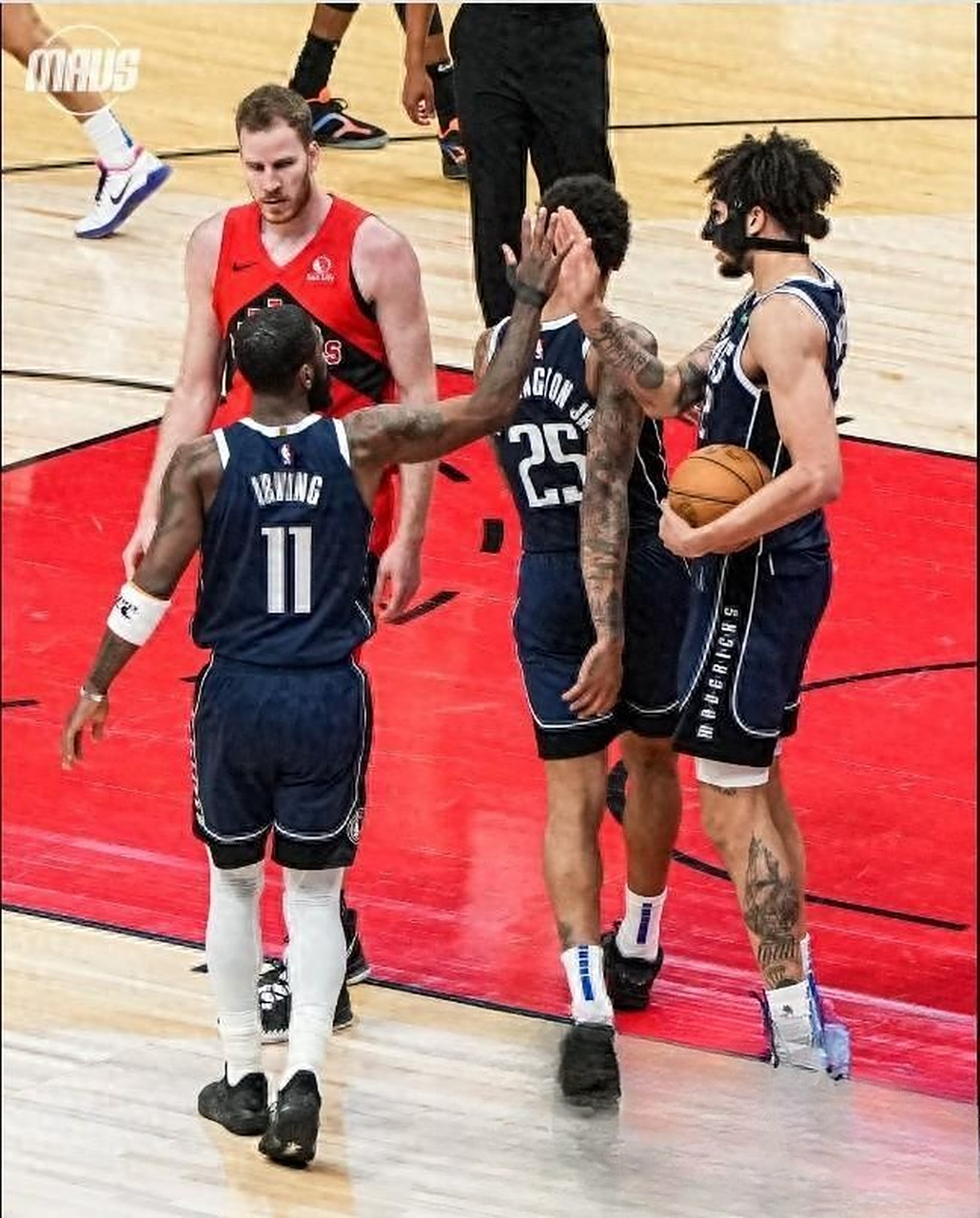 猛龙主场落败,球队风向转变的简单介绍 猛龙主场落败,球队风向转变的简单介绍