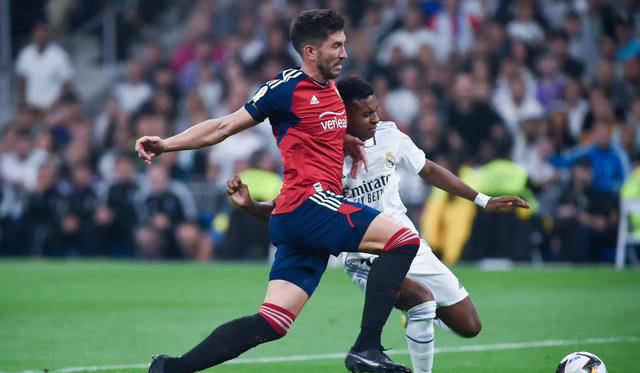 皇马遭遇勇士登顶,西甲局势紧张 皇马遭遇勇士登顶,西甲局势紧张