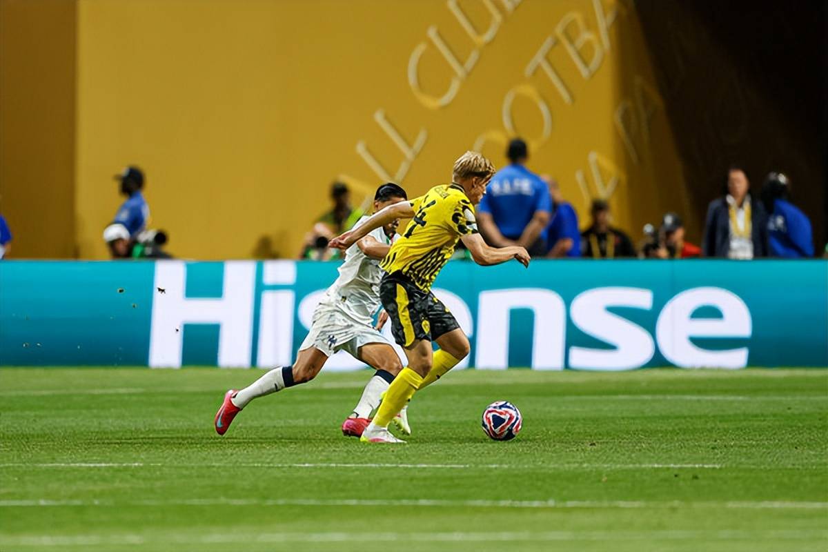 多特蒙德喜获胜利击败对手晋级的简单介绍 多特蒙德喜获胜利击败对手晋级的简单介绍