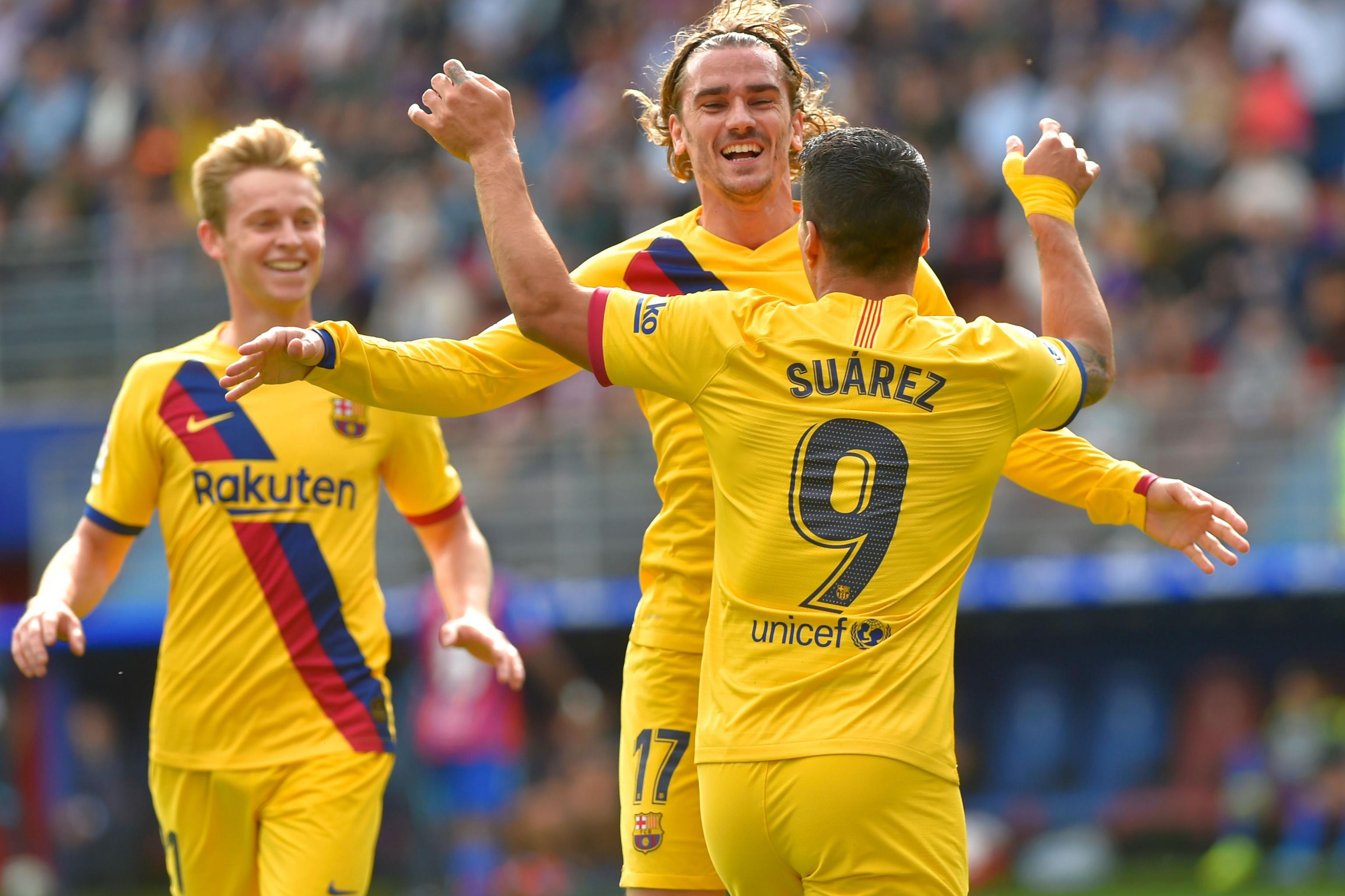 包含雷加利斯客场击败埃瓦尔，赛季开门红的词条