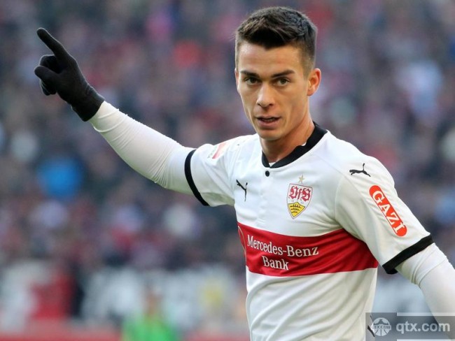 斯图加特官方宣布球队与赞助商续约合同 斯图加特官方宣布球队与赞助商续约合同