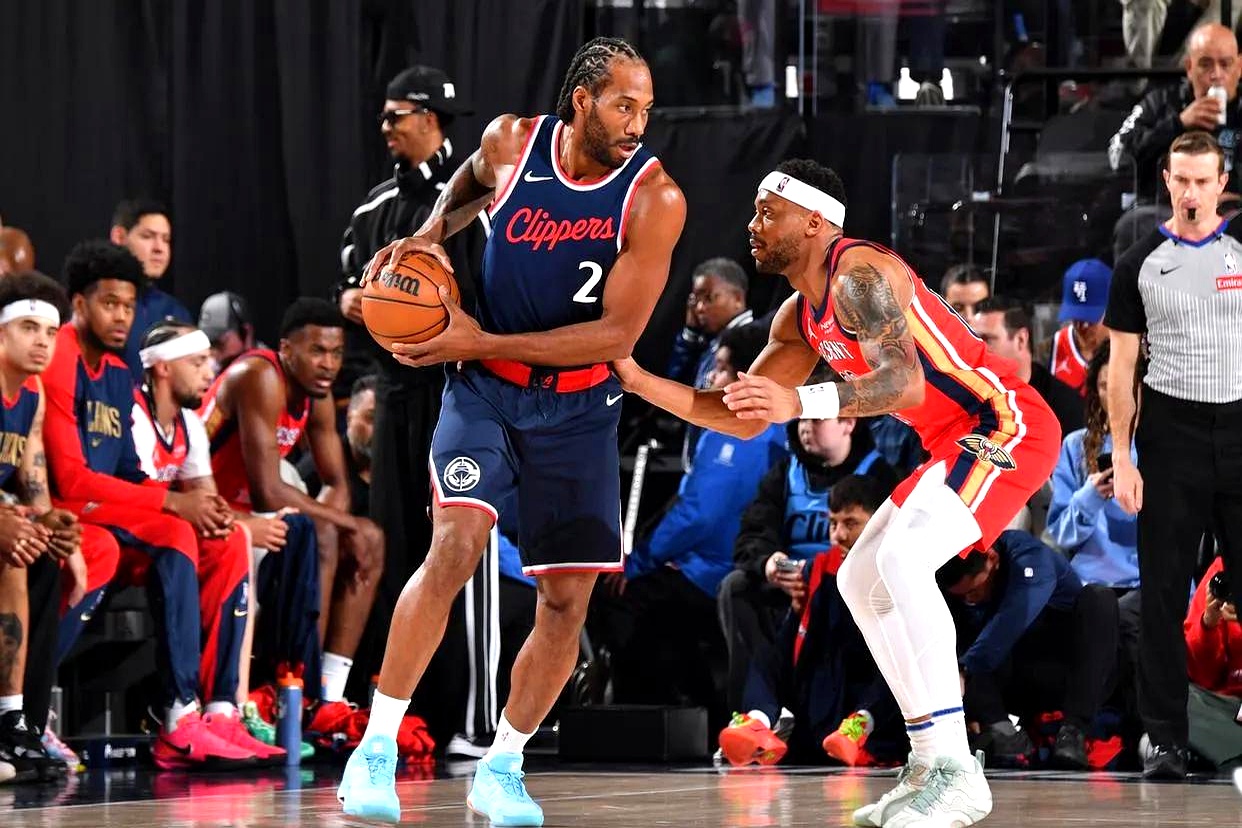 包含猛龙轻松赢下对手，实力强劲的词条