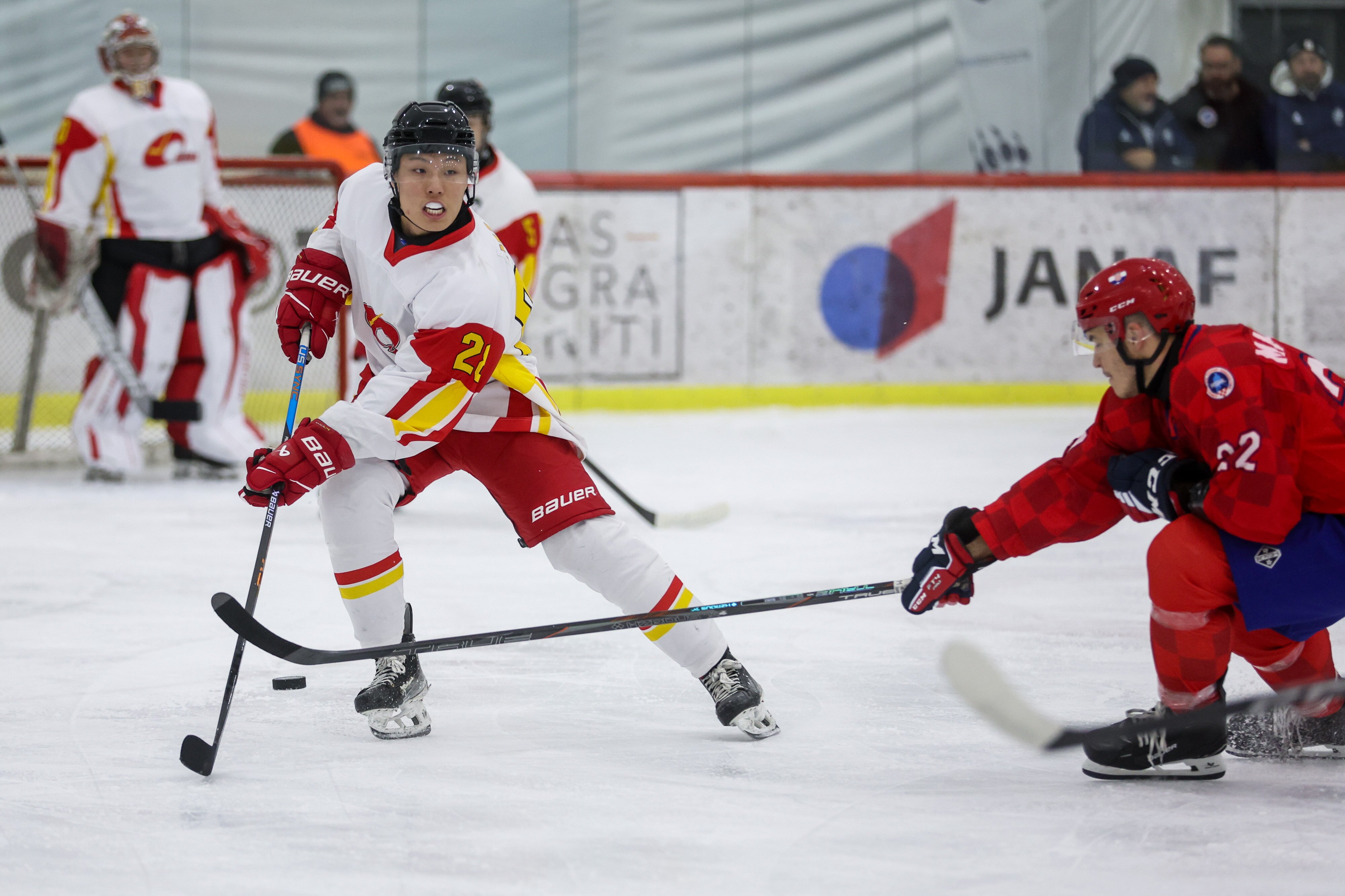 世界水平球员聚集,赛事竞争激烈 世界水平球员聚集,赛事竞争激烈