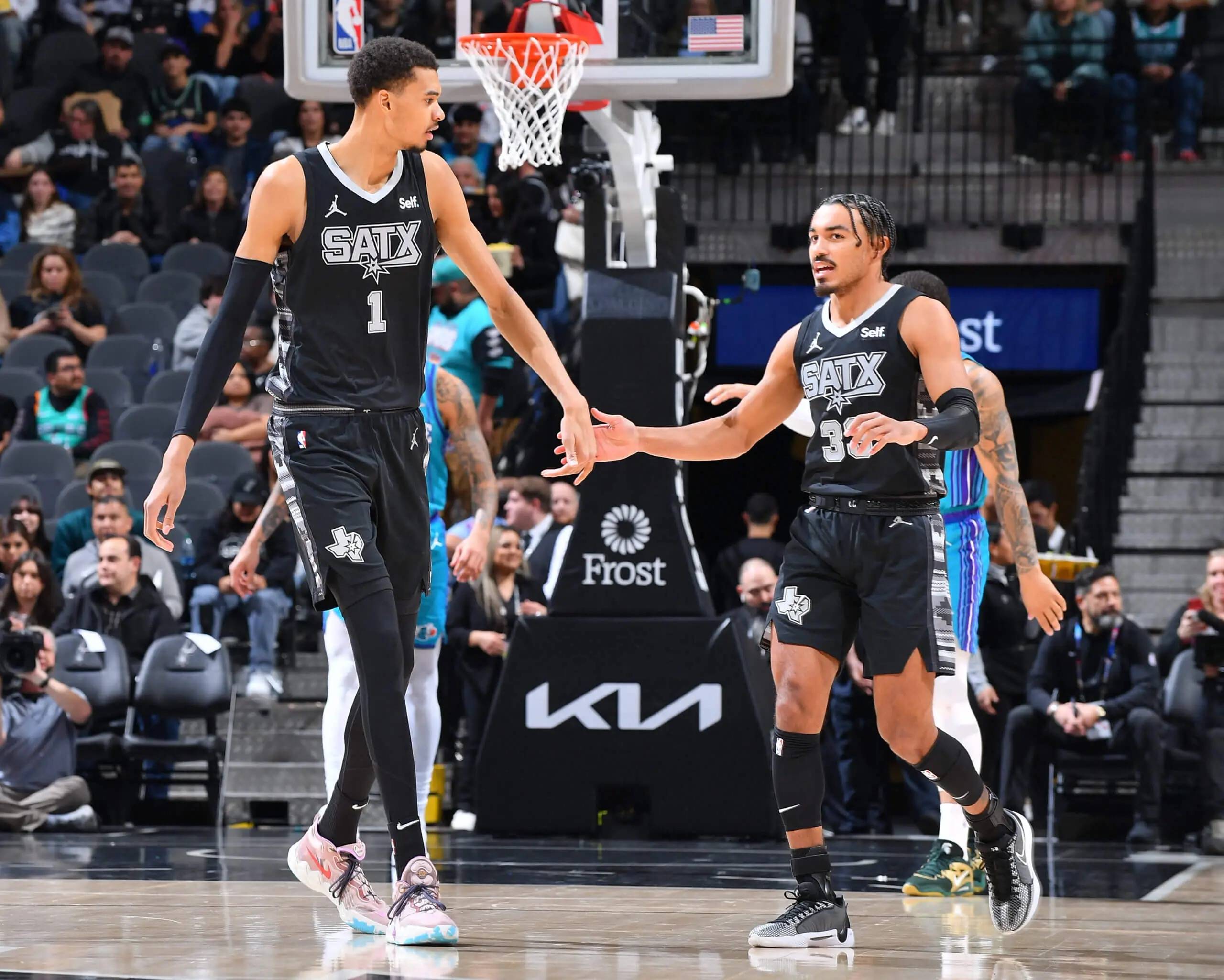 马刺惜败篮网，遭遇连败