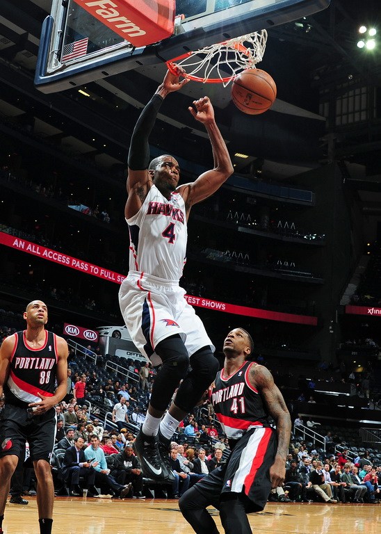 关于开拓者客场力克老鹰,米切尔飙22分的信息 关于开拓者客场力克老鹰,米切尔飙22分的信息