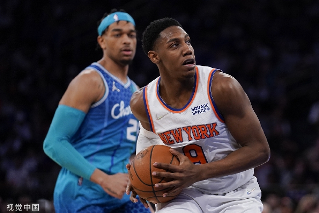 黄蜂客场击败尼克斯,洛瑞发威砍下34分的简单介绍 黄蜂客场击败尼克斯,洛瑞发威砍下34分的简单介绍