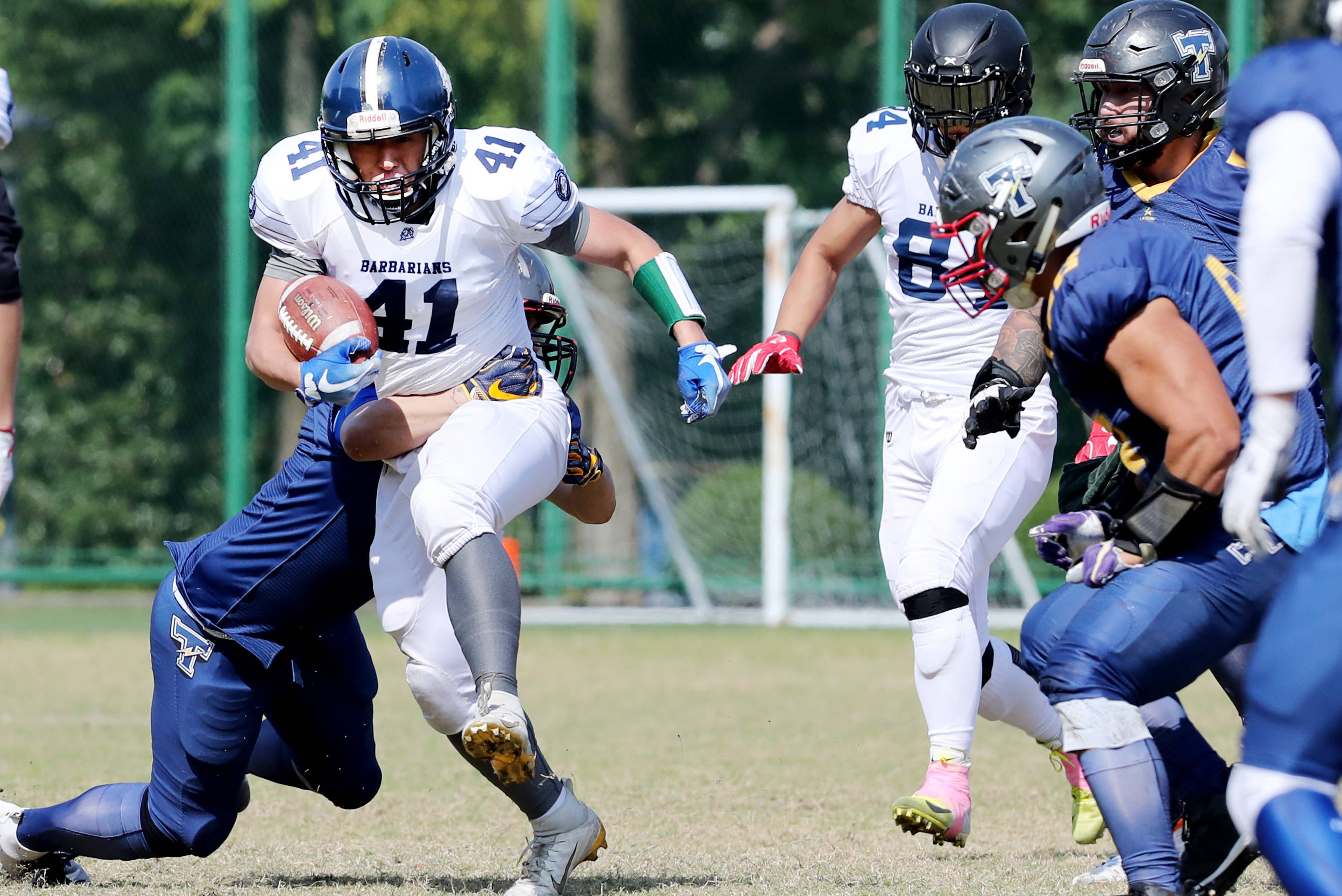 包含橄榄球决赛震撼开打,巅峰对决引爆全场的词条 包含橄榄球决赛震撼开打,巅峰对决引爆全场的词条