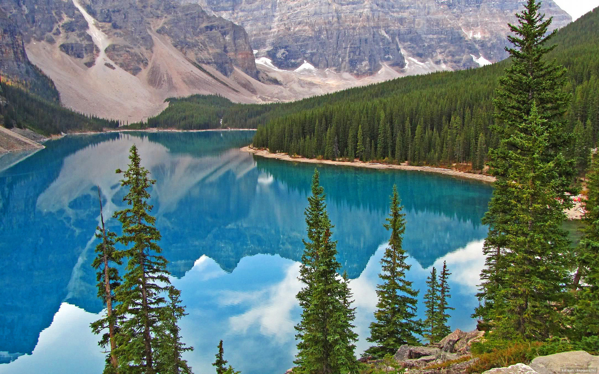 魔笛轰鸣,黑马哀歌,世界杯见证克罗地亚狂胜厄瓜多尔的华丽乐章