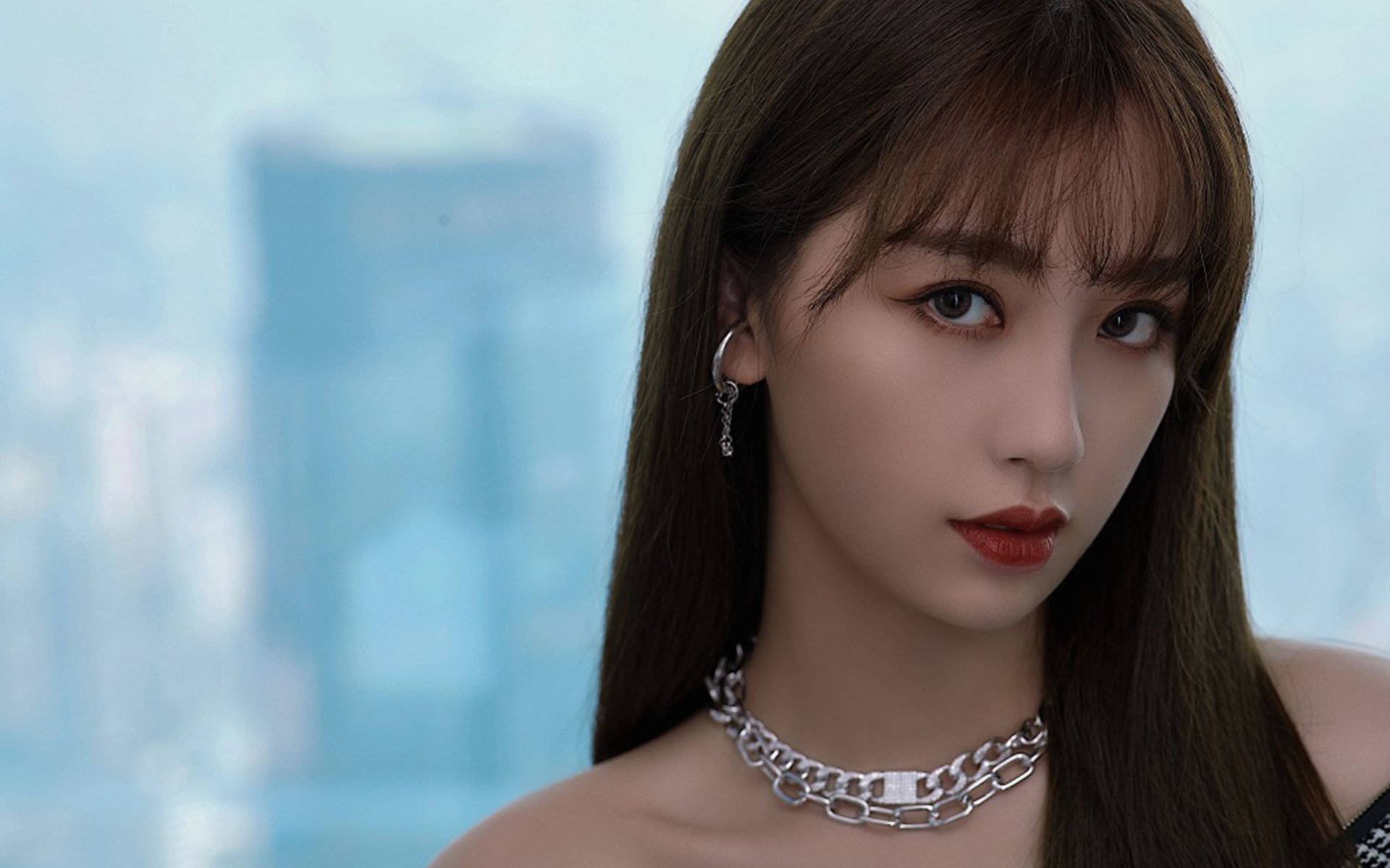 硬盾与利剑,富安健洋的沉默统治与法国力量如何撕开曼城的王袍