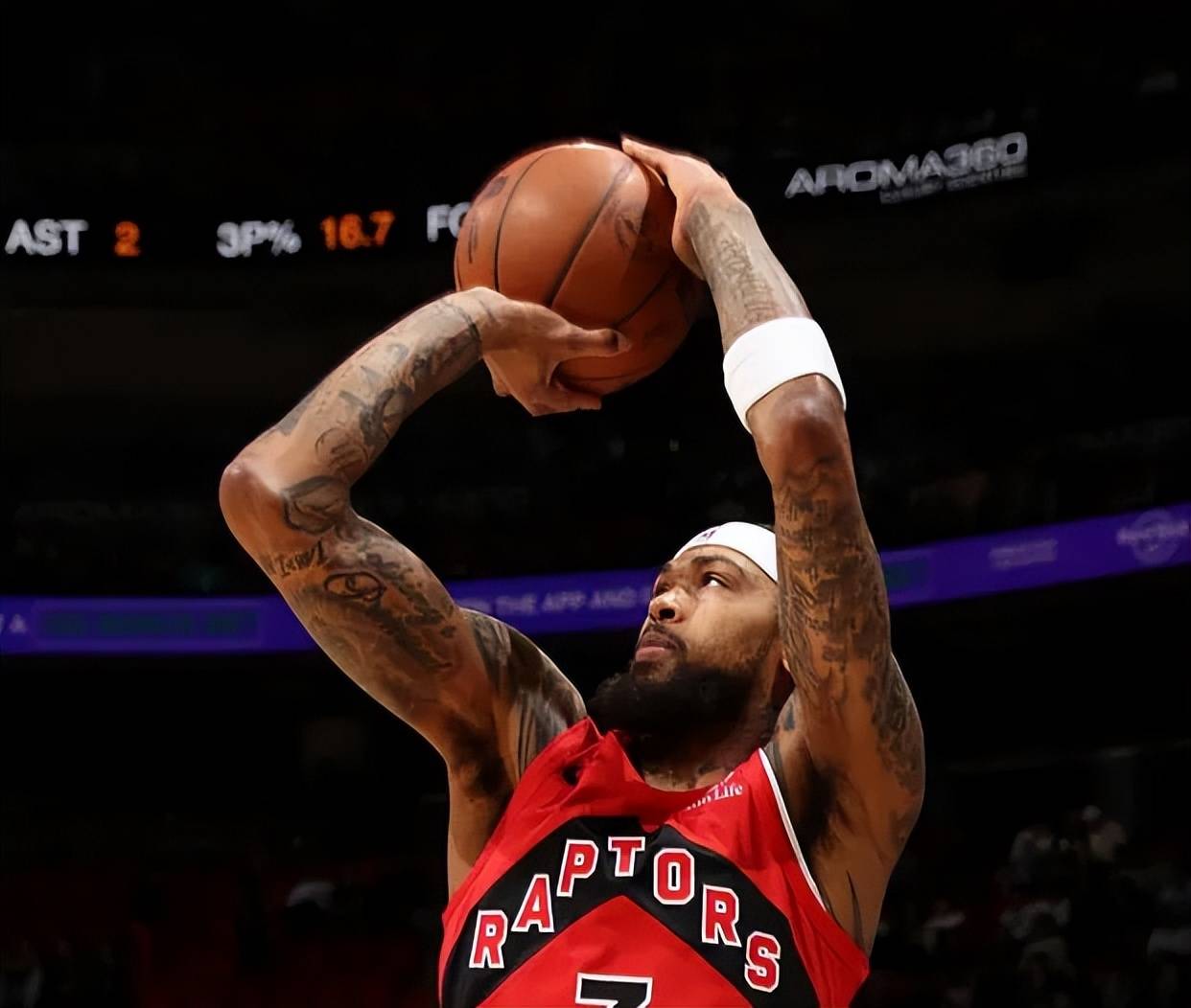 雷霆封锁开拓者，英格拉姆在NBA季后赛接管比赛